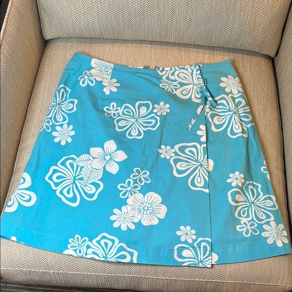 White Stag Pants - White Stag Blue and White Skort with Floral Design